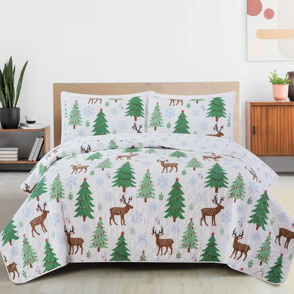 Great Bay Home Reversible Holiday Trees Printed Quilt Set Full/Queen