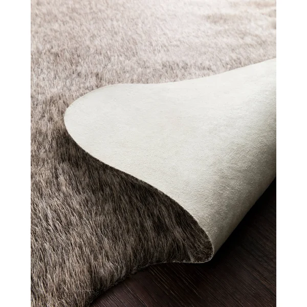 Alexander Home Faux Cowhide Grey/ Ivory Area Rug - 3&10 x 5& Grey/ Ivory (3&10 x 5&0)