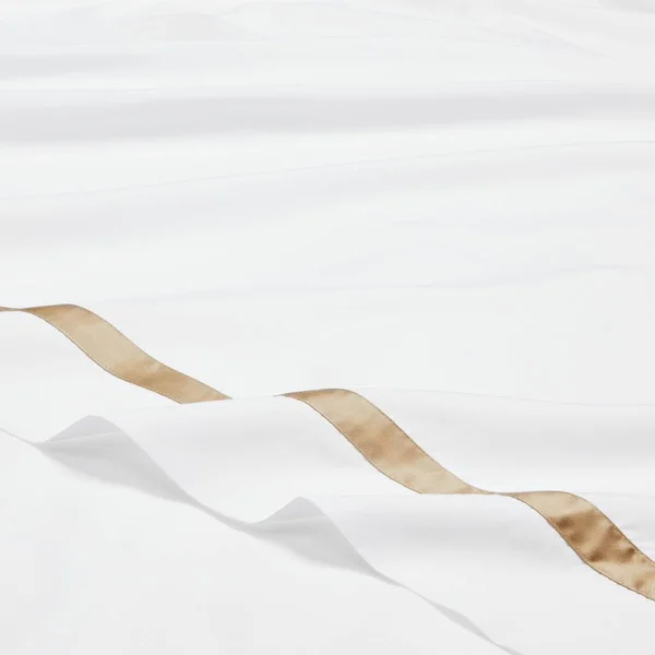 Matouk Lowell Flat Sheet, Full/Queen - Chocolate