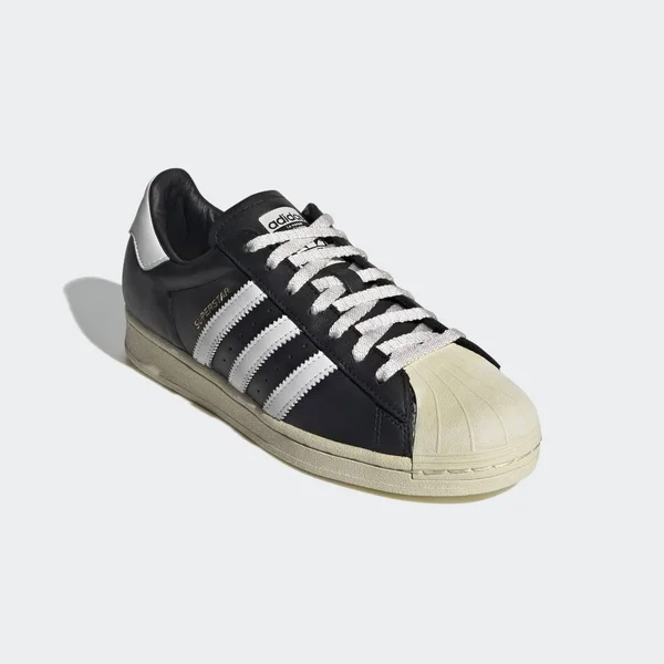 Adidas Superstar &Black White& Mens Sneakers - Size 4.5