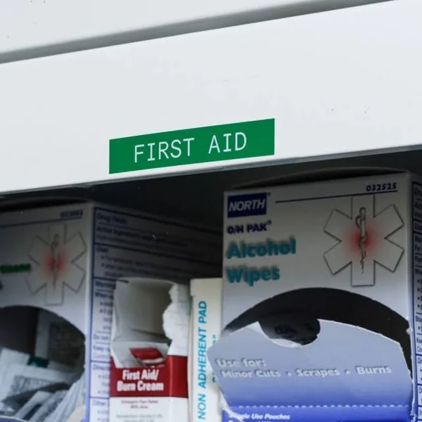 Brady MC1-1000-595-GN-WT Label, 1 in W x 25 ft L
