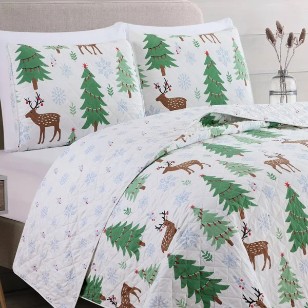 Great Bay Home Reversible Holiday Trees Printed Quilt Set Full/Queen