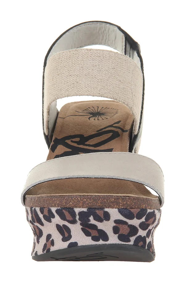 OTBT Bushnell Women's Wedge Shoes Beige Leopard Print : 8.5 M