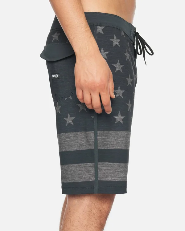 Hurley Men's Phantom Patriot 20x22 Board Shorts - Black