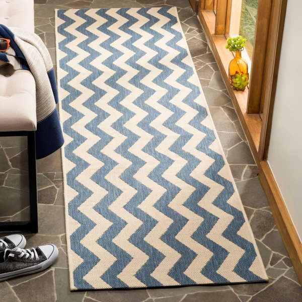 Safavieh Courtyard Indoor/Outdoor Area Rug - Blue/Beige - 6&7x22 x 6&7x22 Round
