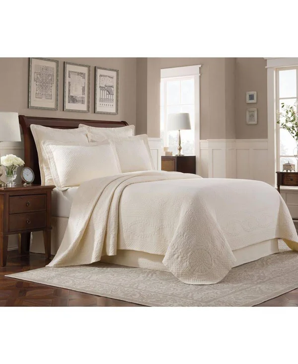 Williamsburg Abby Coverlet - Grey - Queen