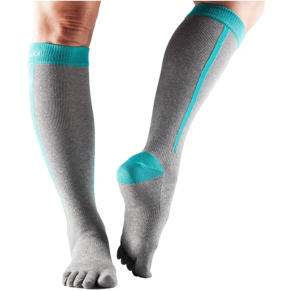 ToeSox Zoe Sport Compression Knee High Socks - Medium, Black 4AM