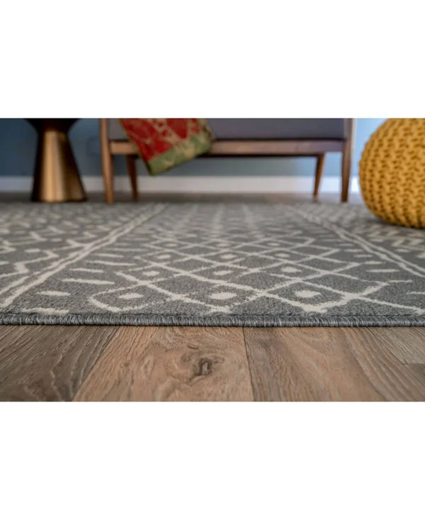 World Rug Gallery Distressed Bohemian Gray 2 ft. x 3 ft. Trellis Rug