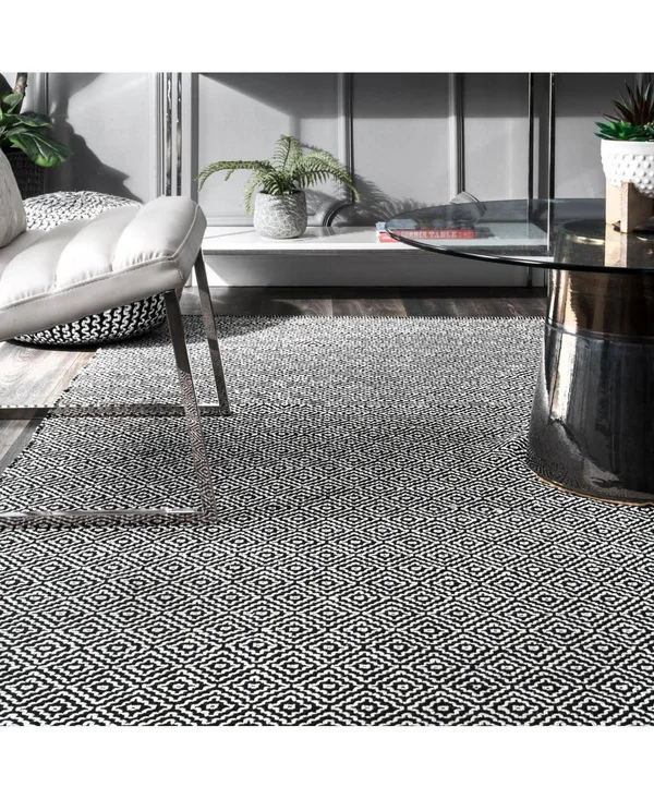 nuLOOM Hand Loomed Lorretta Black 8& x 10& Area Rug