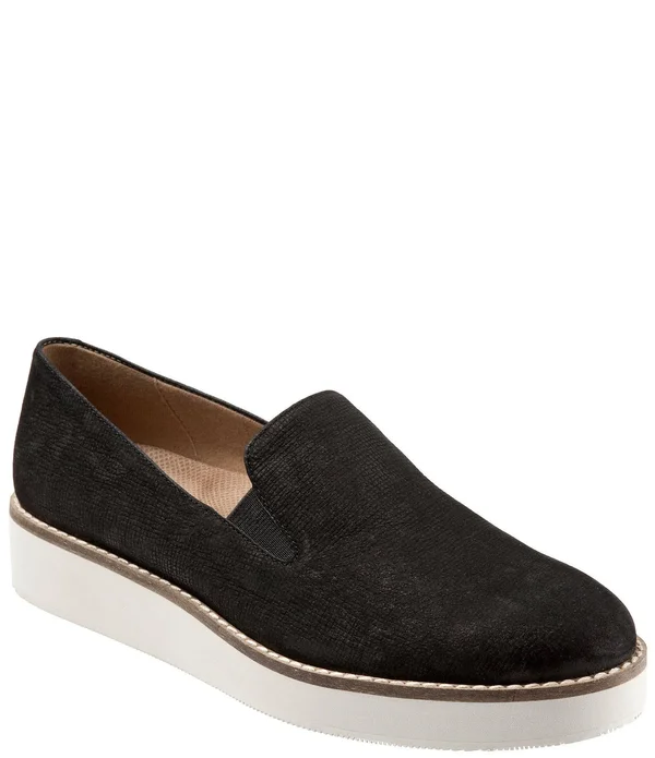 SoftWalk Women's Whistle Slip On, Size: 6.5, Black
