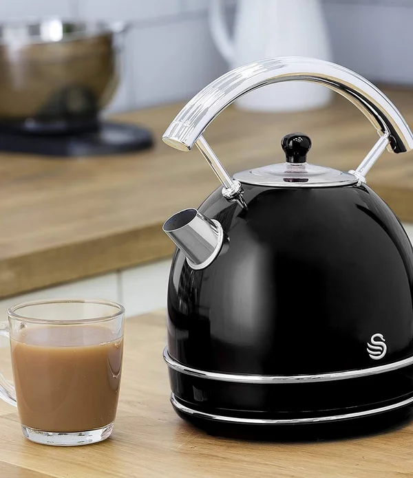 Retro Dome Kettle 1.7L Red, Swan