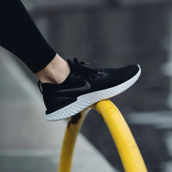 Nike Epic React Flyknit 2 Men's Running Shoe Size 12.5 (Black)