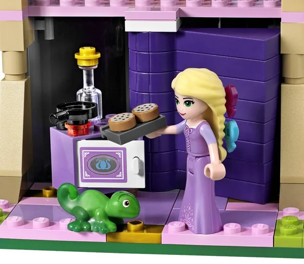LEGO Creativity Disney Princess Rapunzel&s Tower 41054