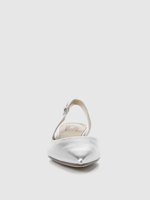 Naturalizer Banks 8.5 Women's Silver