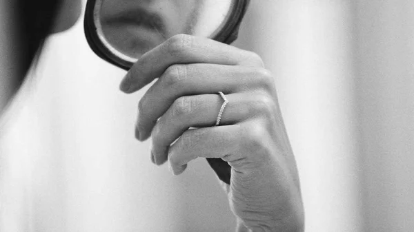 Chevron Diamond Ring in Platinum - No閙ie Fine Jewelry, Handcrafted for Life&s Every Moment