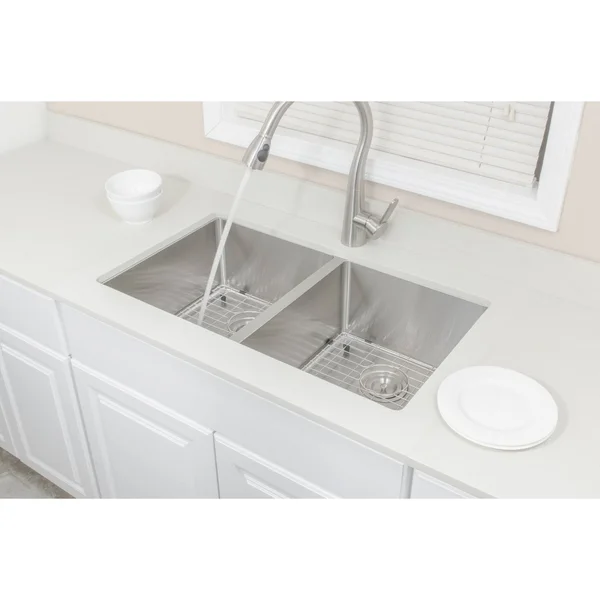 Wells Sinkware Handcrafted 33-inch 16-Gauge Undermount 50-50 Double Bowl Stainless Steel Kitchen Sink Package