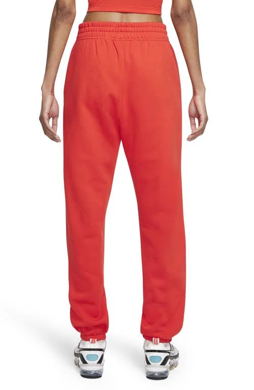 Nike Women's Trend Essential Fleece Pants, Small, Chile Red