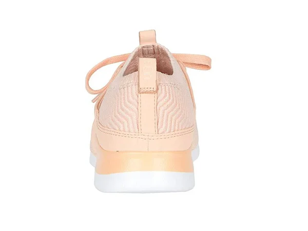 Ugg Women's Willows Sneaker, Peach Fuzz, 5