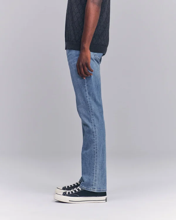 Men's Straight Jeans in Light Medium Wash - Size 32 x 34, Abercrombie & Fitch