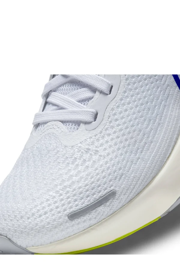 Nike Men's ZoomX Invincible Run Flyknit Running Shoes, White