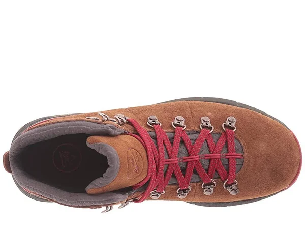 Danner Women's Mountain 600 4.5x22 Hiking Boot Brown/Red