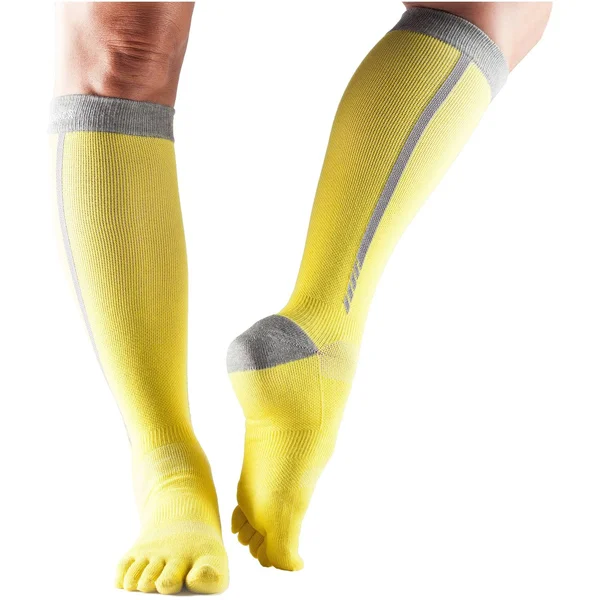 ToeSox Zoe Sport Compression Knee High Socks - Medium, Black 4AM