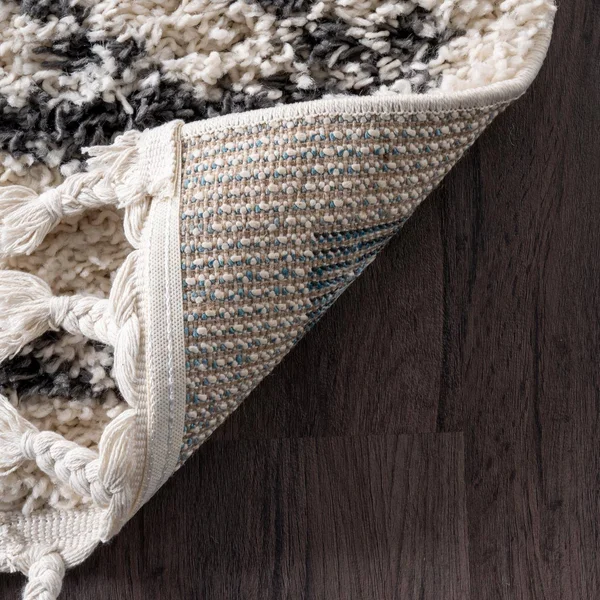 nuLOOM Mackie Moroccan Diamond Shag Off-White 6 ft. Round Rug - Beige