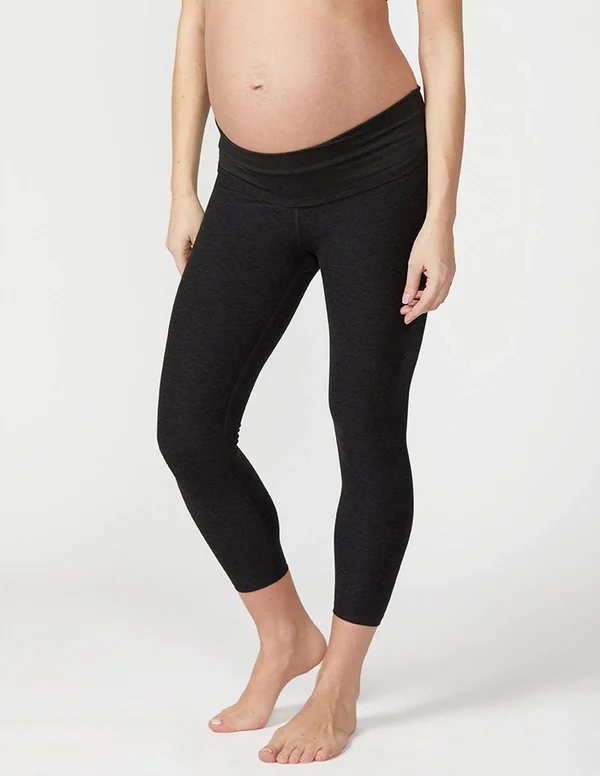 Beyond Yoga Maternity Empire Waisted Capri Leggings Darkest Night - Women's, Size: XS, Black
