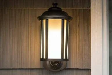 Maximus SPL08-07A1W4-BKT-K1 Tradional Black Smart Security Light HD security camera & smart light