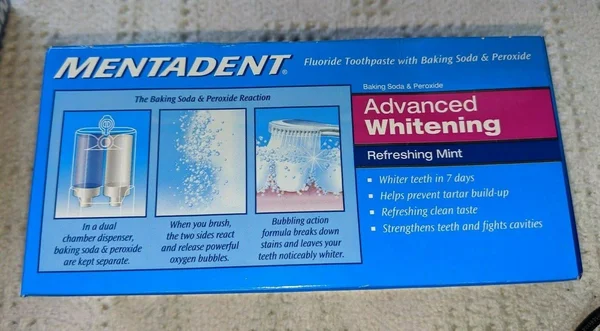 Mentadent Anticavity Fluoride Toothpaste, Advanced Whitening, Refreshing Mint - 3.5 oz