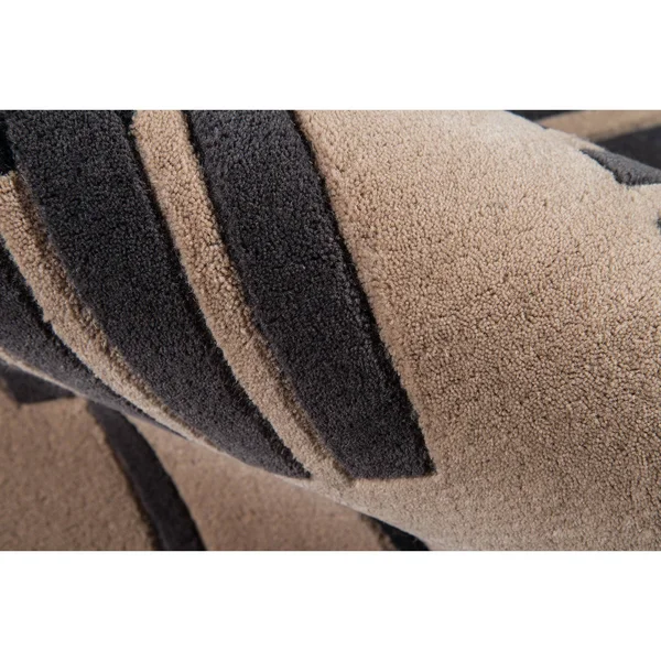 Momeni New Wave Rug Sand 2& x 3&