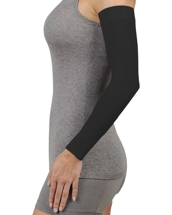 Juzo 2000MXCGRSB06 VI Soft Max 15-20 mmHg Armsleeve with Regular Silicone Border - White - VI