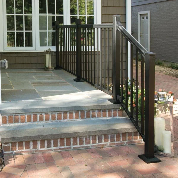 Barrette Outdoor Living VersaRail Cambridge 8 ft. x 36 in. Matte Black Aluminum Decorative Rail Stair Kit 73045635