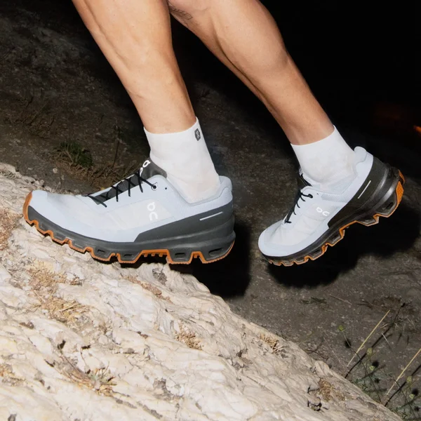 on Running Cloudventure Men's Shoe - Glacier Thorn - 9