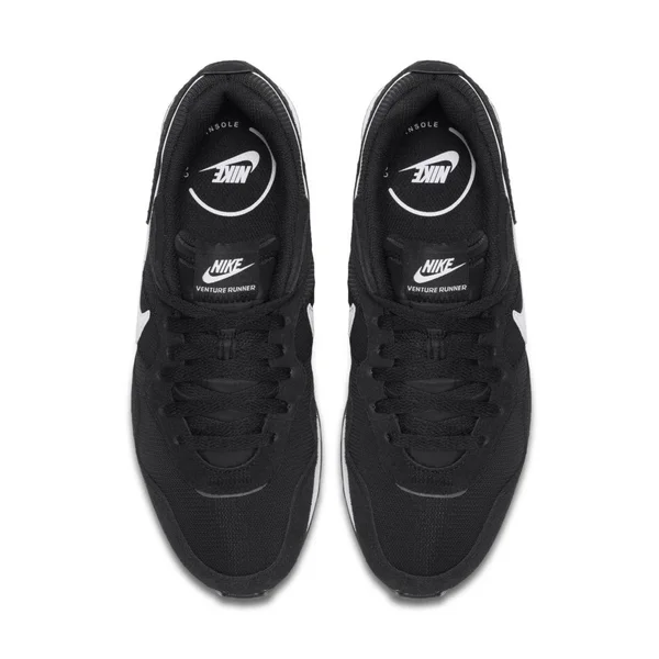 Nike Venture Runner Women's Shoe (Black)
