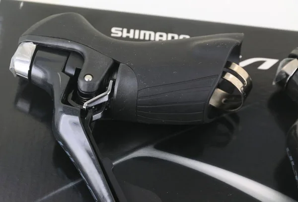 Shimano Ultegra ST-R8000 11-Speed Shifter Set