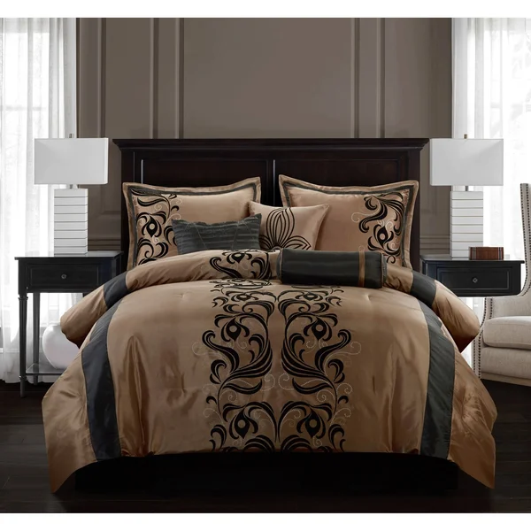 Nanshing America, Inc Helda 7 Piece Comforter Set; Full