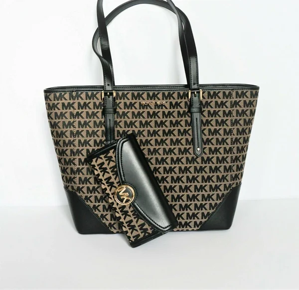 Michael Kors Fulton Large Flap Continental Wallet