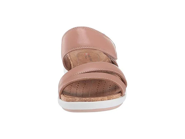 Clarks Women's Un Bali Way Slide Sandal