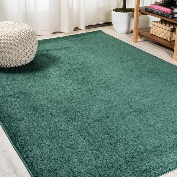 Jonathan Y Haze Solid Low-Pile Emerald 5 ft. x 8 ft. Area Rug, Green