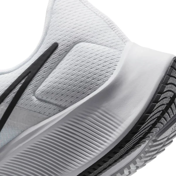 Nike Men's Air Zoom Pegasus 38 Running Shoes - White