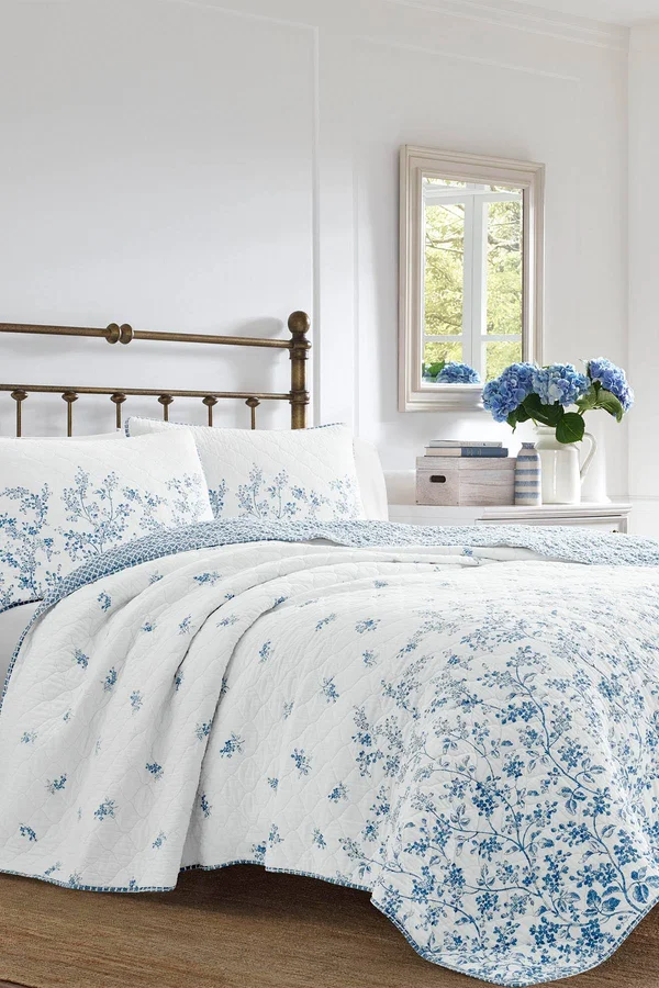 Laura Ashley Flora Quilt Set Full/Queen Blue