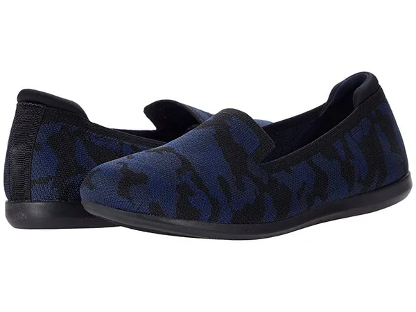 Women's Clarks Carly Dream Navy Camo Navy Camo, 7.5, M
