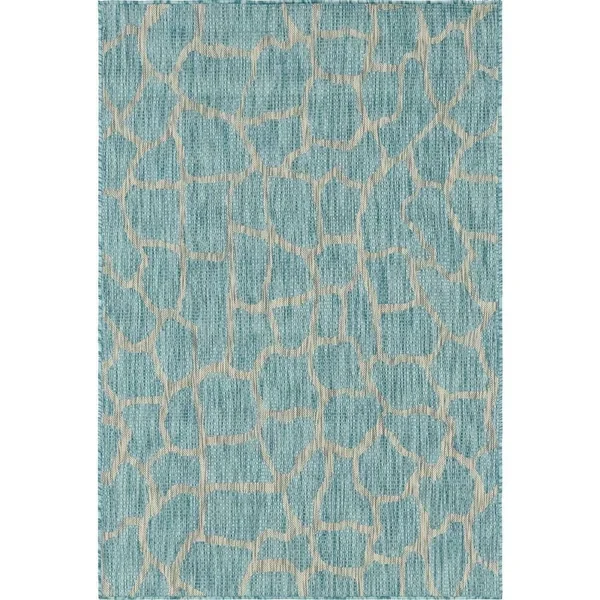 Unique Loom Outdoor Giraffe Aqua Blue 4 ft. x 6 ft. Area Rug