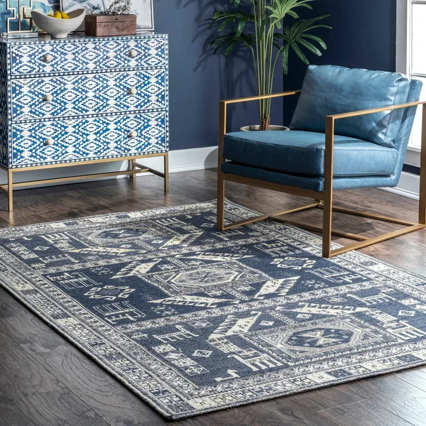 nuLOOM Transitional Aztec Sahiry Area Rug, Size: 4& x 6&
