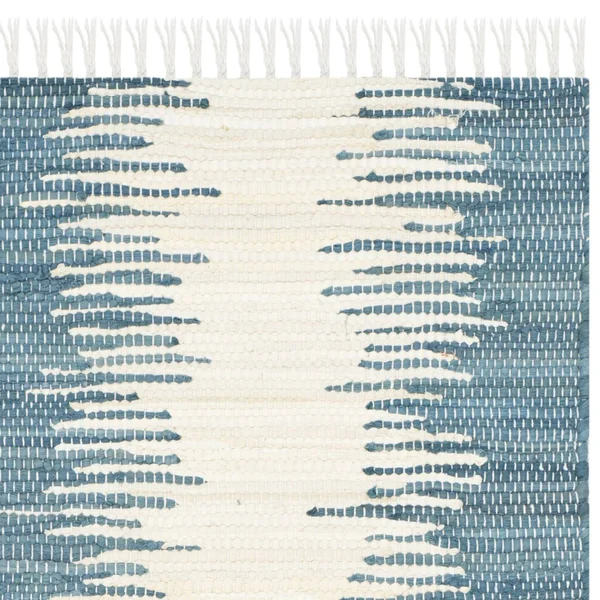 Safavieh Montauk Area Rug, Blue: 5-ft x 8-ft