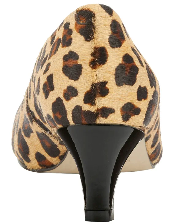 Walking Cradles Joy 6.5 Women's Leopard