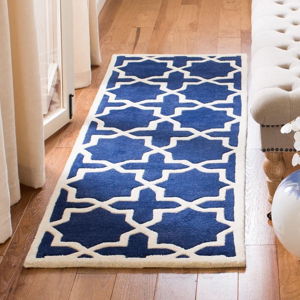 Safavieh Chatham Dark Blue & Ivory 4& x 4& Square Rug