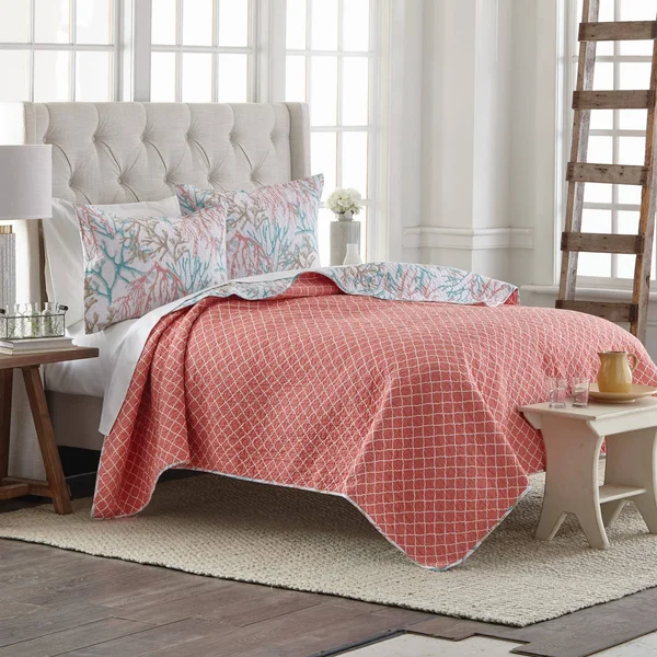 Oceanaire Seafoam King Quilt Set