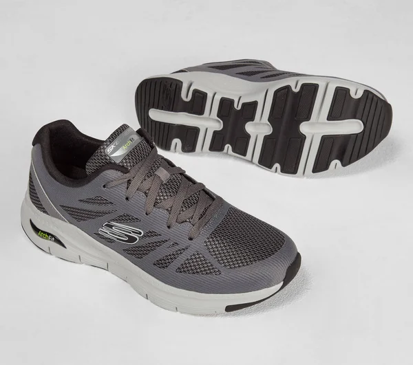 Men's Skechers Arch Fit Charge Back Sneaker, Size: 7, Black